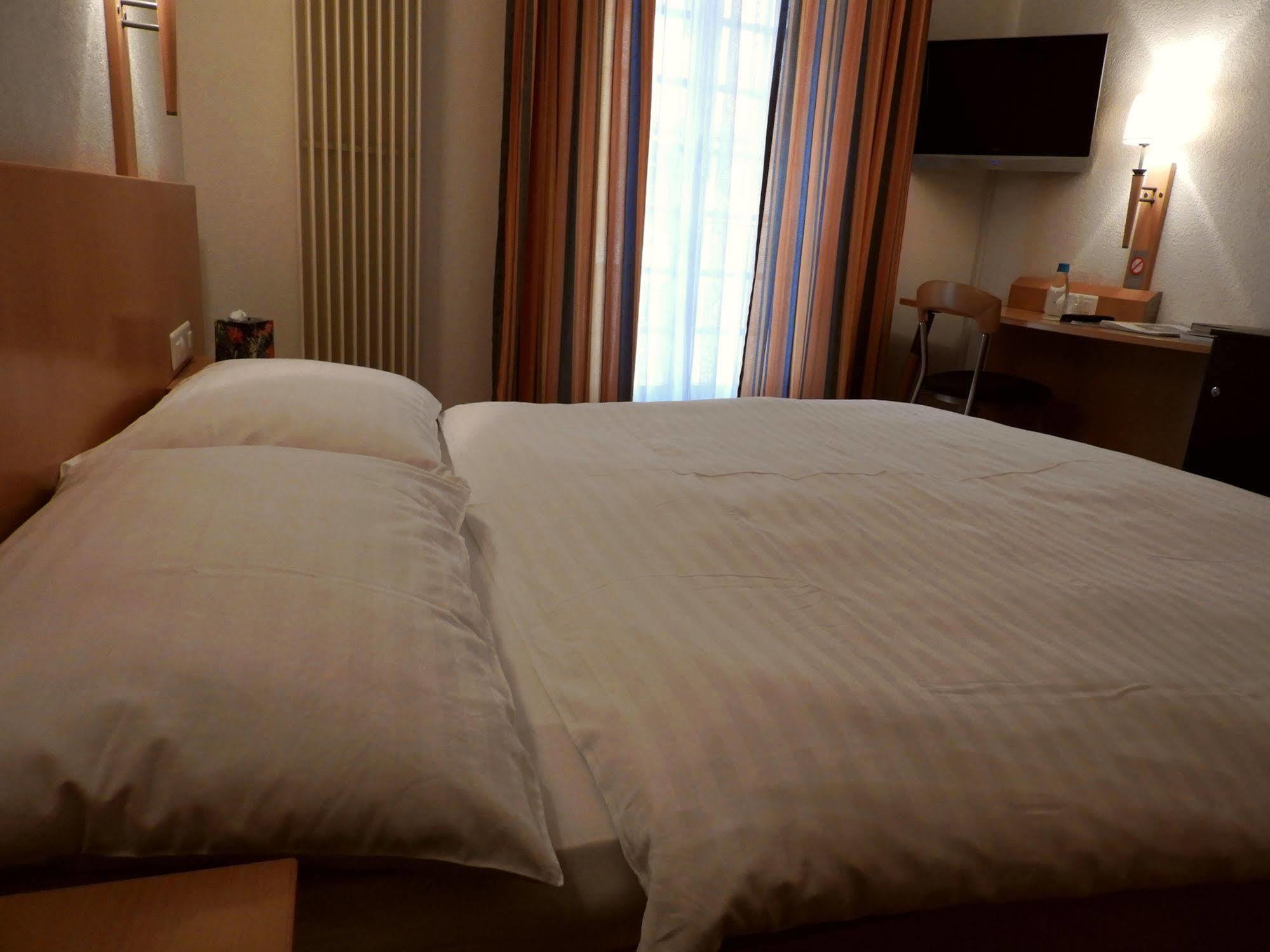 Les Negociants Hotell Vevey Exteriör bild